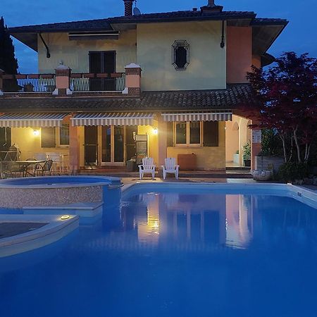 דסנזאנו דל גארדה B&B Villa Giulia מראה חיצוני תמונה