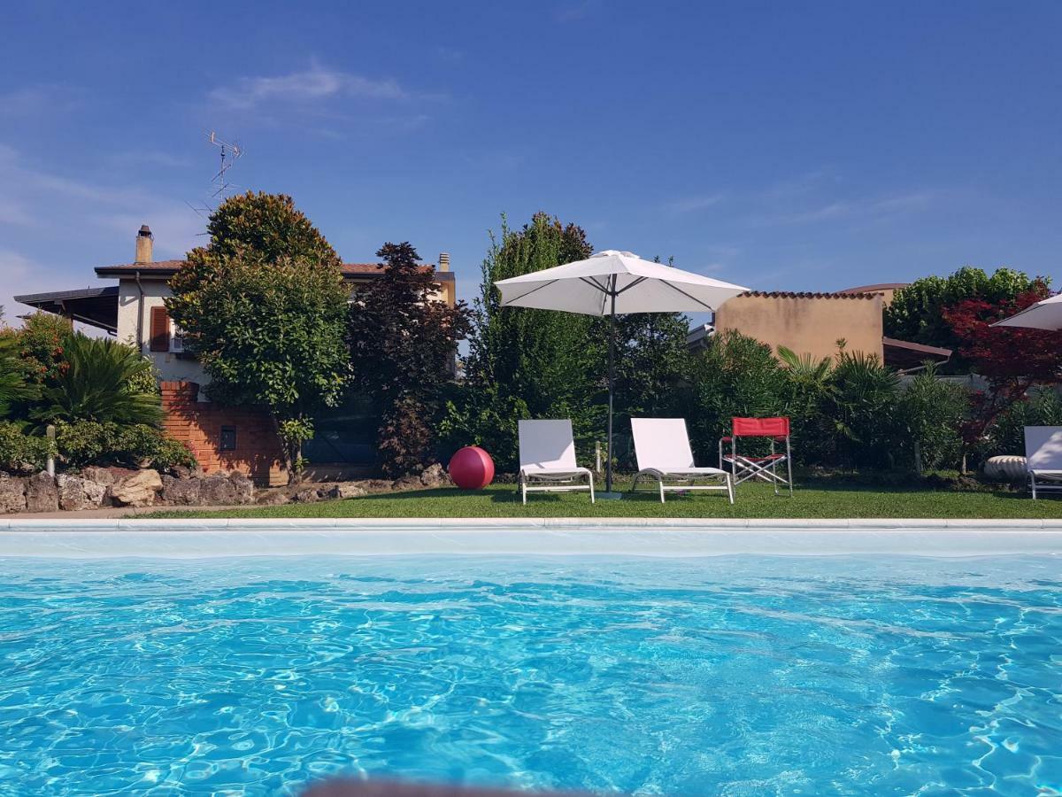 דסנזאנו דל גארדה B&B Villa Giulia מראה חיצוני תמונה